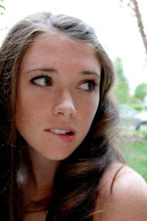 Coloc en mode non-stop, on se fait un appel pour oublier ? Louna - rencontre-Teen-Villeurbanne