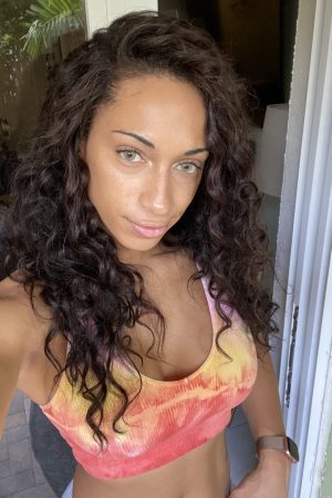 Parfois, la nuit me manque plus que le jour Samia - rencontre-Black-Tours