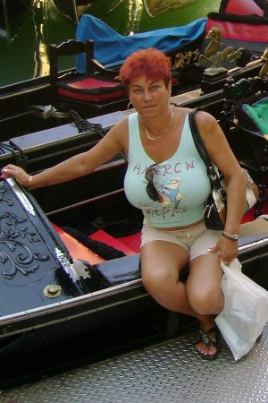 Limoges : En quête d’un bad boy pour une nuit torride! Mélania - rencontre-Milf-Limoges