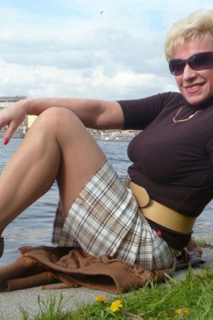 J’ai le cul pion à la maison aujourd’hui Lucette - rencontre-MILF-Ivry-sur-Seine