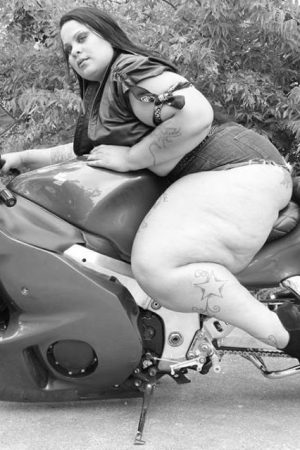 Envie d’un moment intense Emilia - rencontre-Milf-Villeneuve-d'Ascq