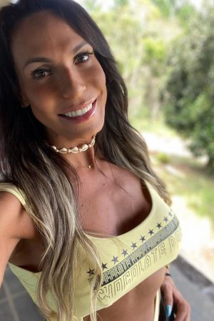 Envie de partager des moments nus et complices ? Valeria - rencontre-Naturiste-Maisons-Alfort