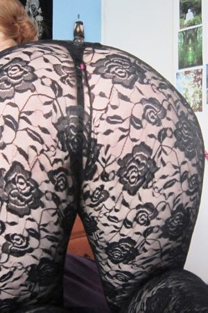 En manque de liberté, tu me rejoins ? Nina - rencontre-Cougar-Grenoble
