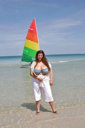 43 ans, une envie de liberté et de nature Victoire - rencontre-Naturiste-Toulouse